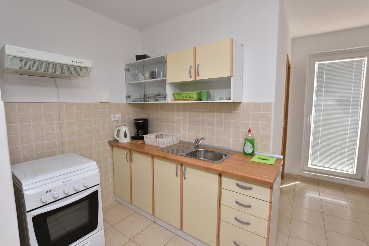 Apartments Jere Primosten Exterior photo