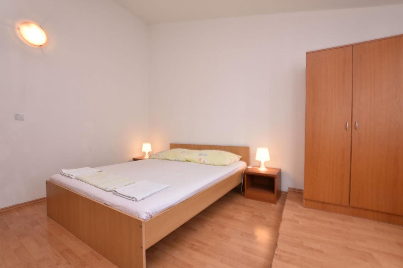 Apartments Jere Primosten Exterior photo